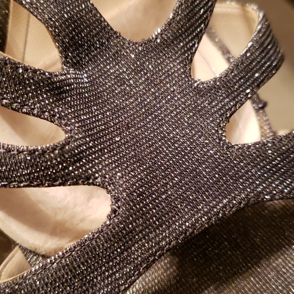 Shoes - Picture 5 of 5